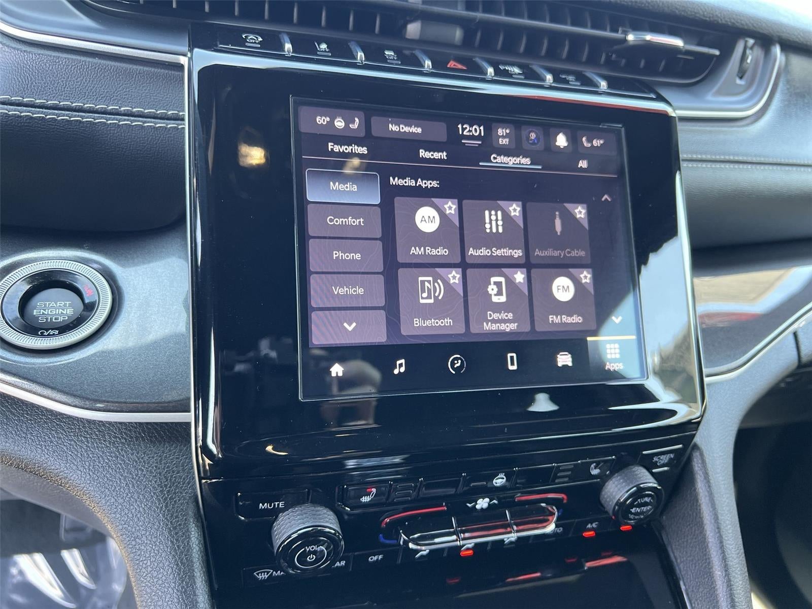 2023 Jeep Grand Cherokee Altitude 4x2