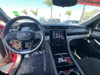 2023 Jeep Grand Cherokee Altitude 4x2