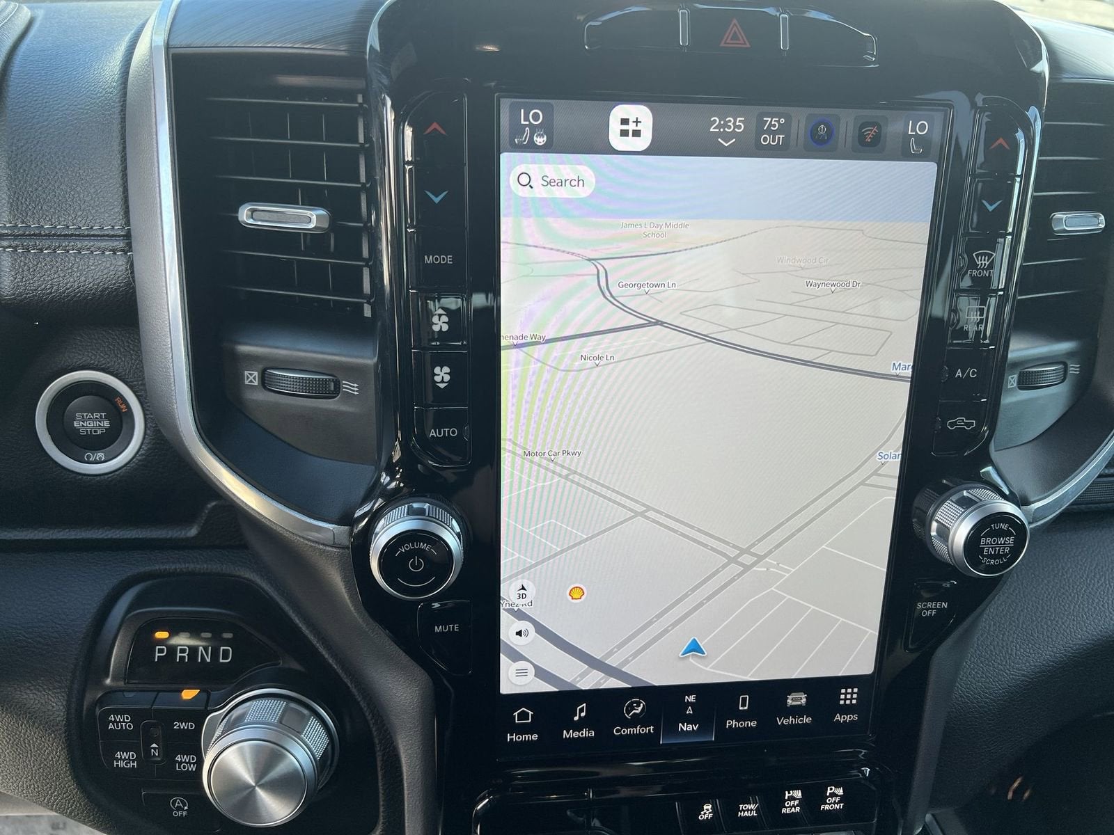 2023 RAM 1500 Laramie Crew Cab 4x4 6'4" Box