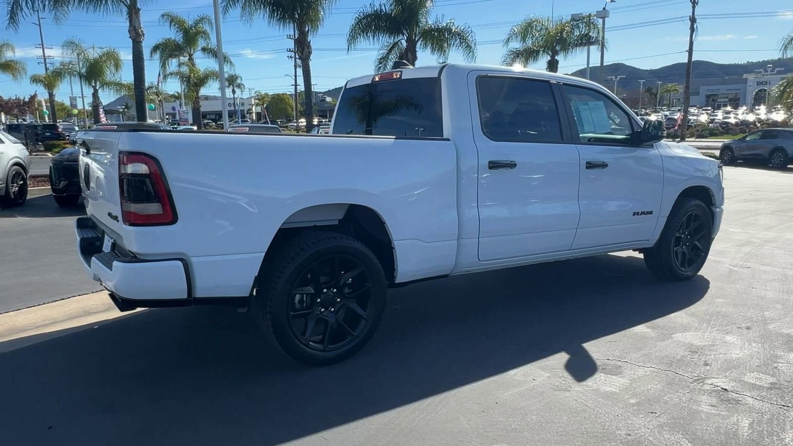 2023 RAM 1500 Laramie Crew Cab 4x4 6'4" Box