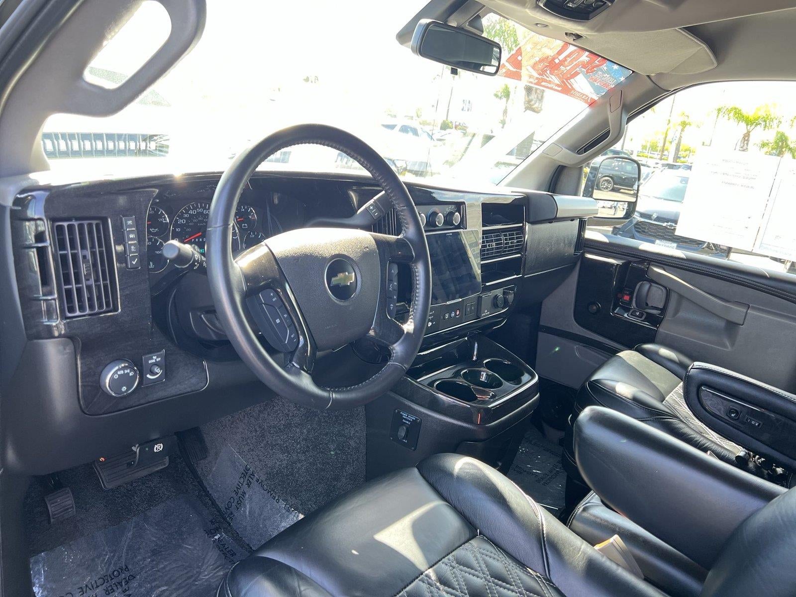 2024 Chevrolet Express Cargo 2500 WT