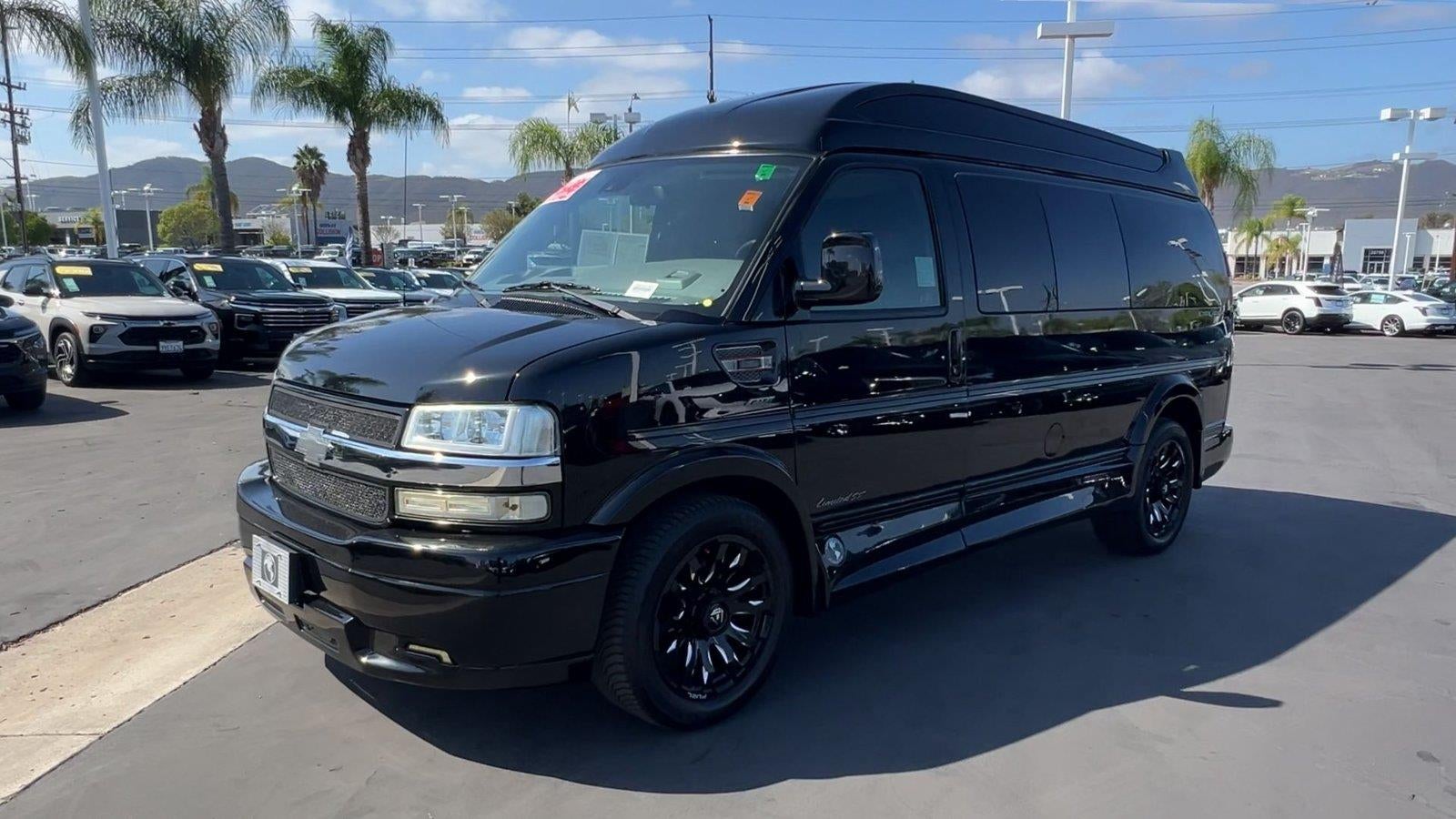 2024 Chevrolet Express Cargo 2500 WT