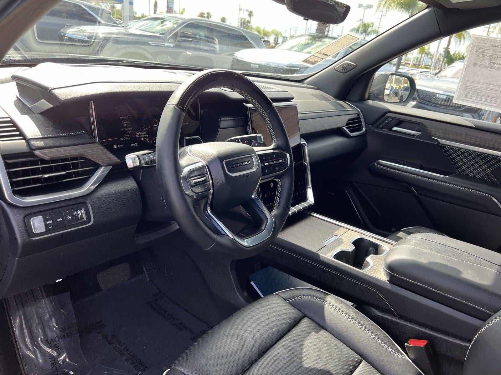 2026 GMC Acadia Denali - Photo 10