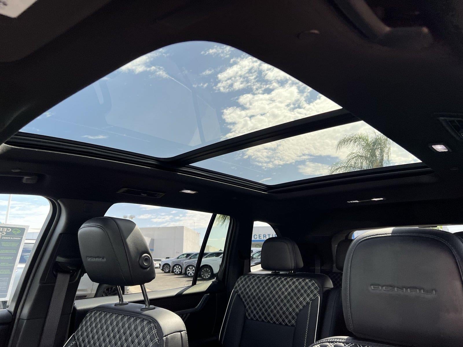 2026 GMC Acadia Denali - Photo 19