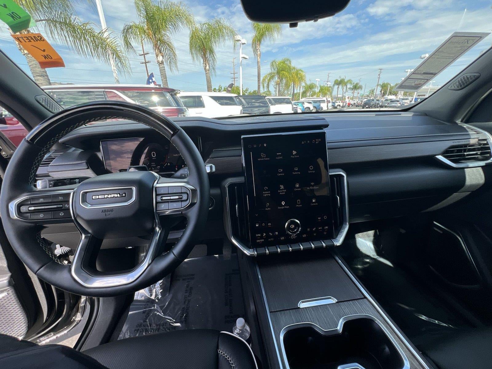 2026 GMC Acadia Denali - Photo 21
