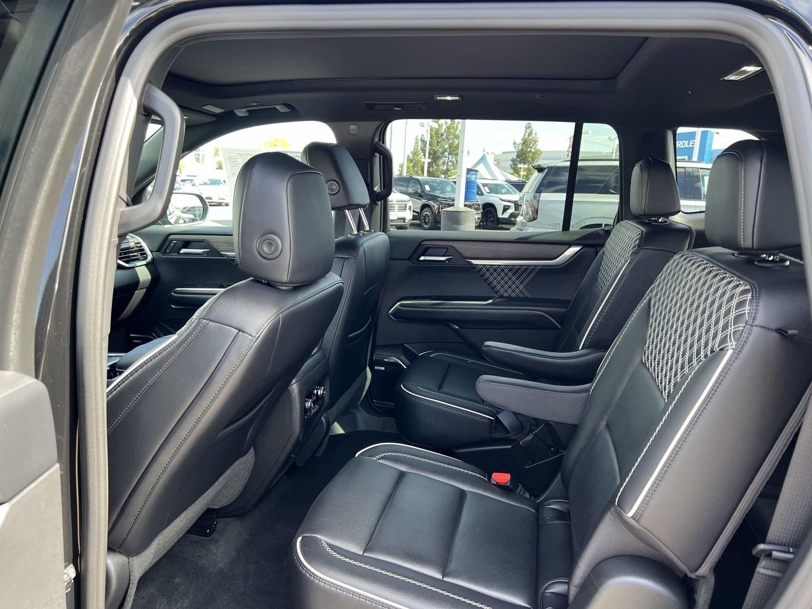 2026 GMC Acadia Denali - Photo 25