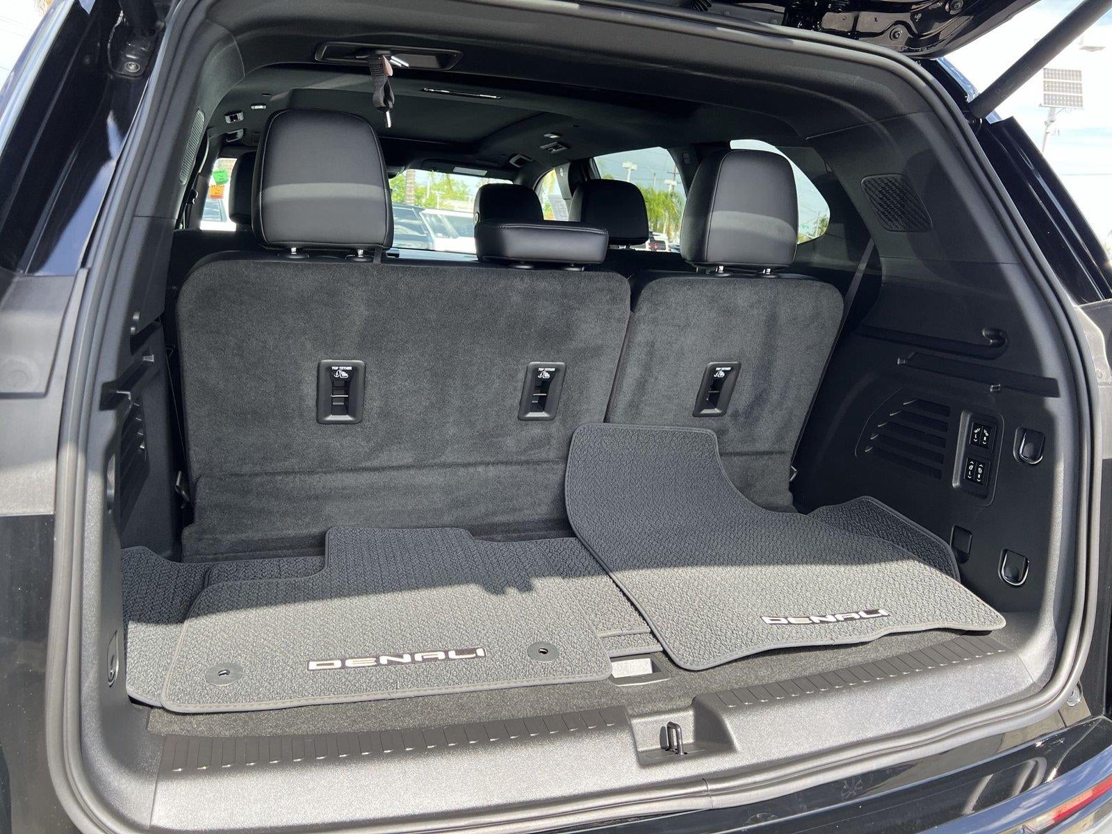 2026 GMC Acadia Denali - Photo 26