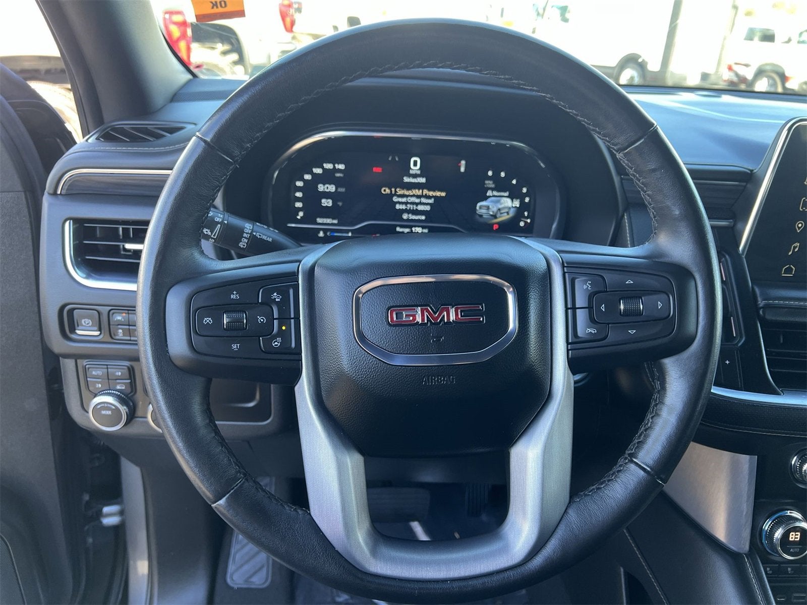 2022 GMC Yukon XL SLT