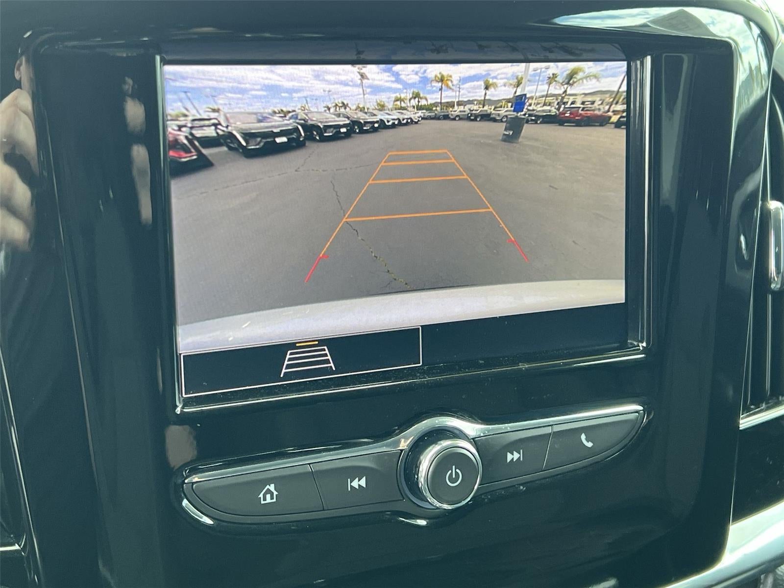2021 Chevrolet Traverse LS
