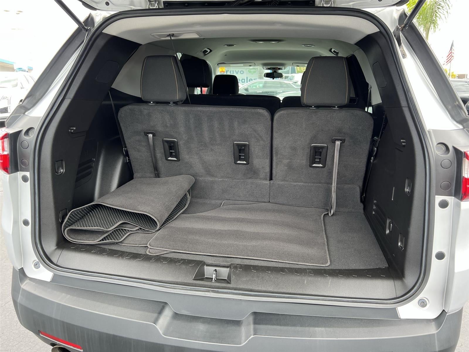 2021 Chevrolet Traverse LS