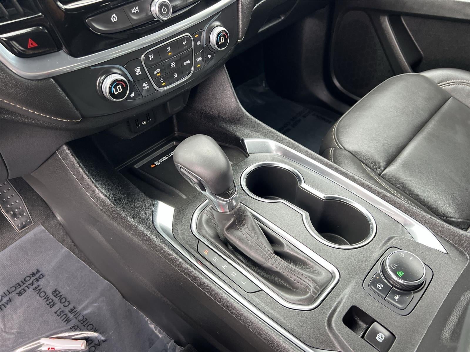 2022 Chevrolet Traverse LT Leather
