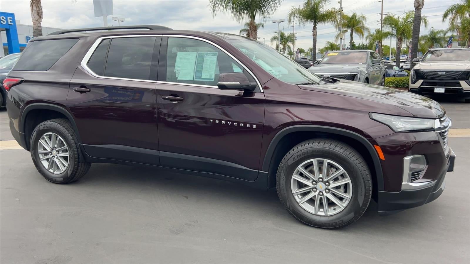 2022 Chevrolet Traverse LT Leather