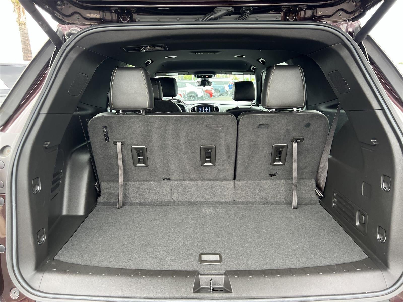 2022 Chevrolet Traverse LT Leather