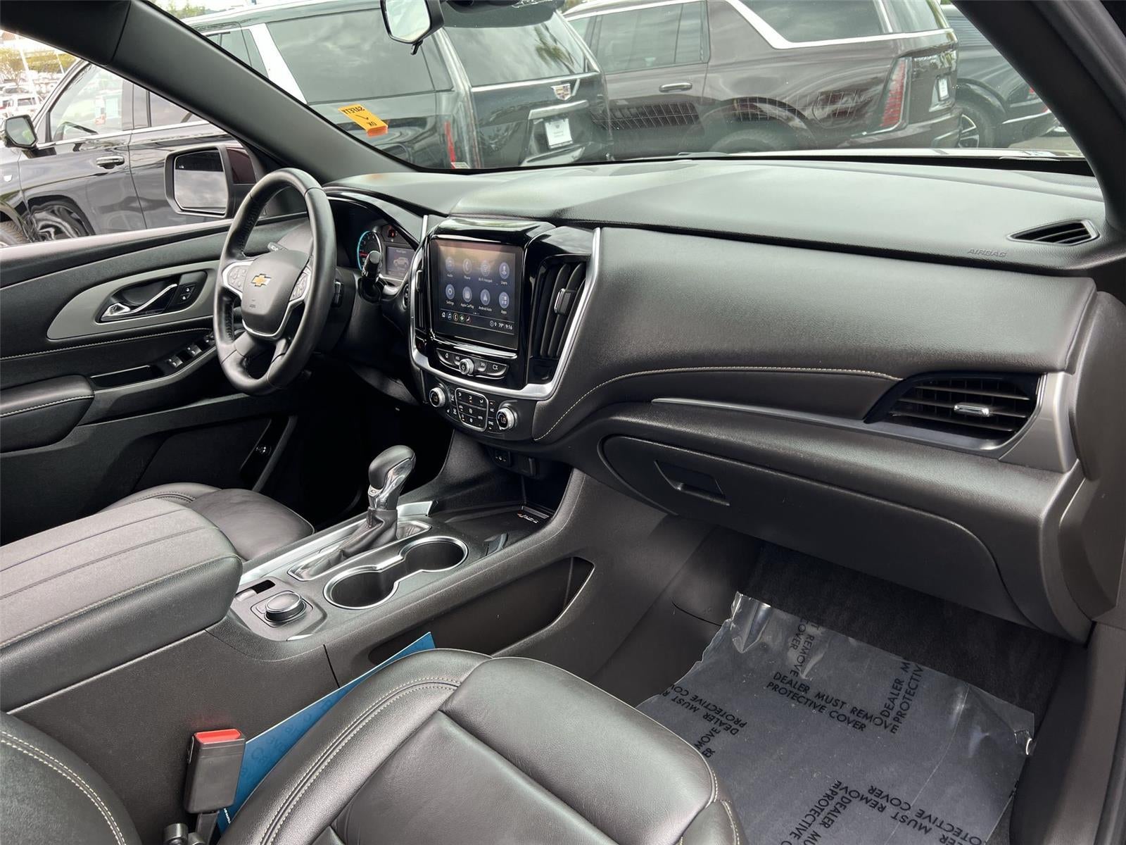 2022 Chevrolet Traverse LT Leather