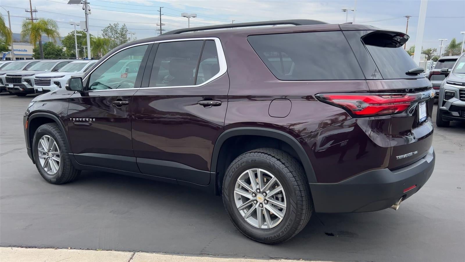 2022 Chevrolet Traverse LT Leather