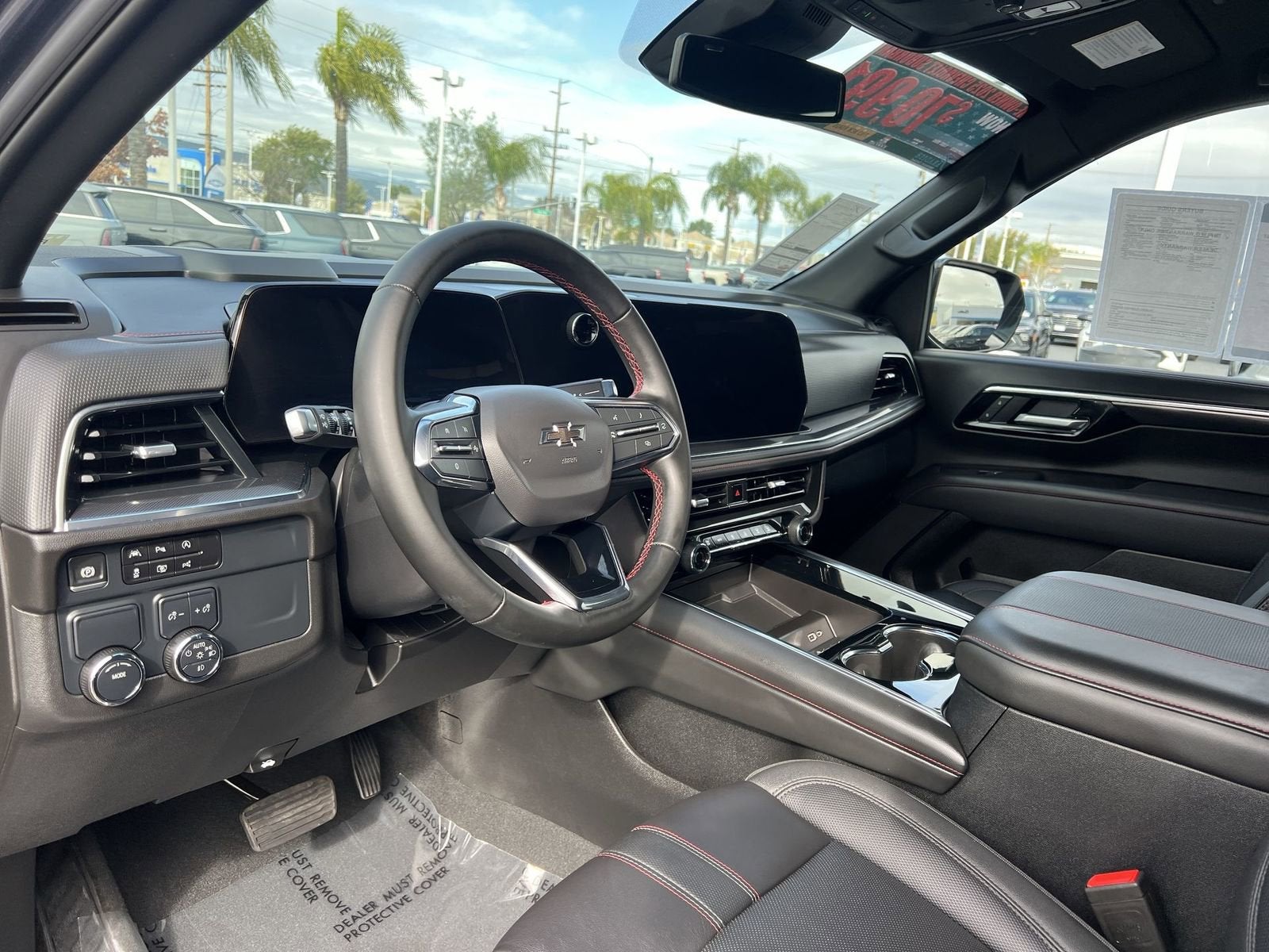 2025 Chevrolet Suburban RST