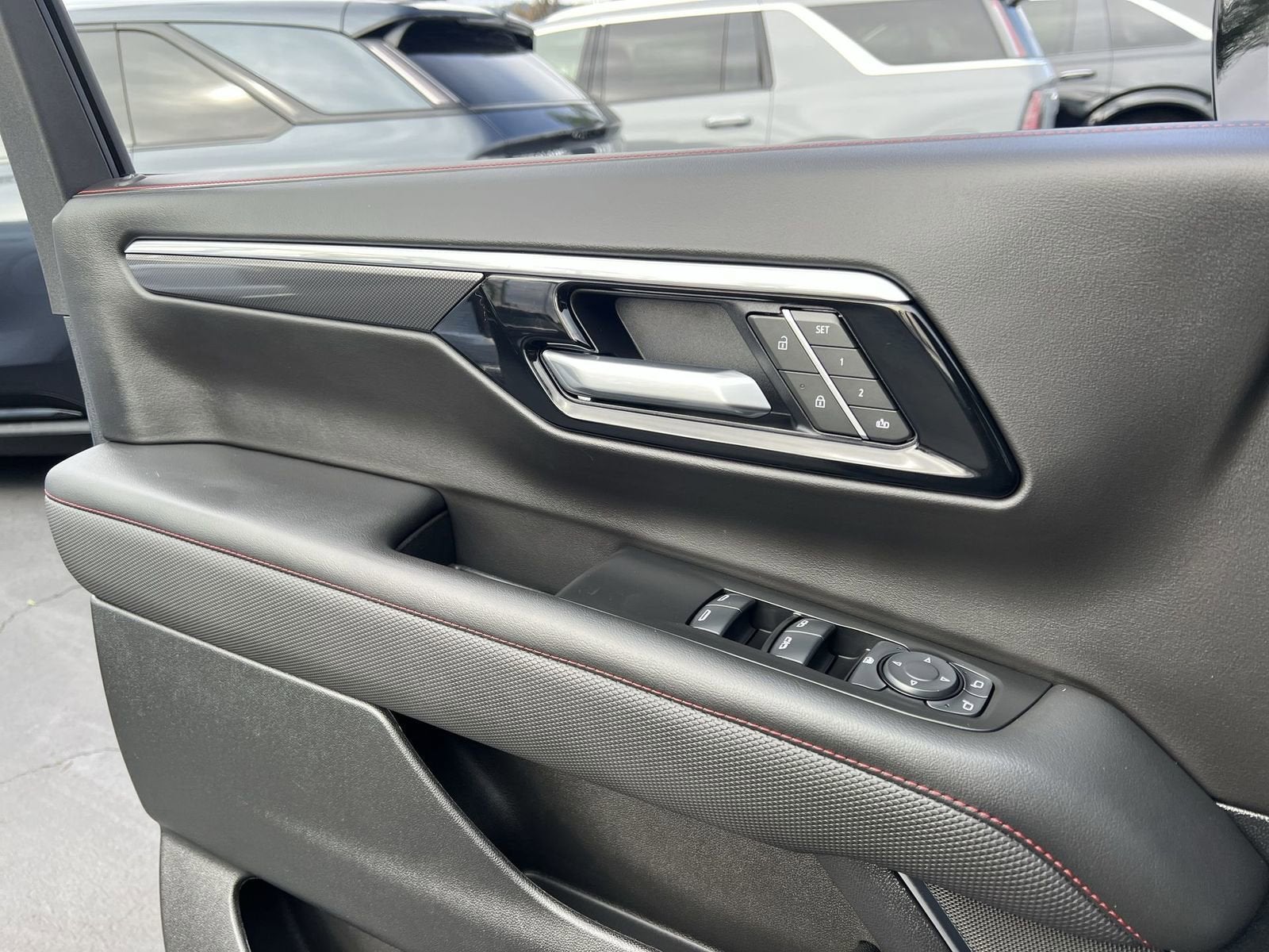 2025 Chevrolet Suburban RST