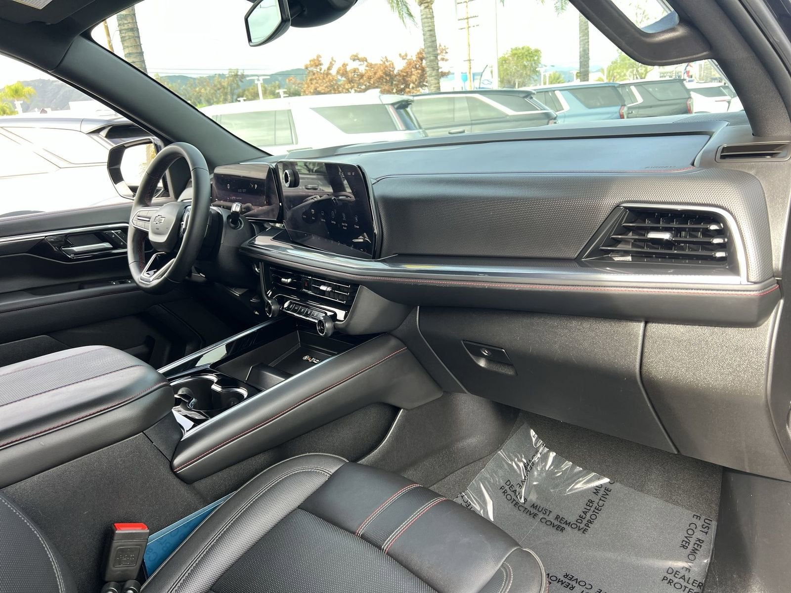 2025 Chevrolet Suburban RST