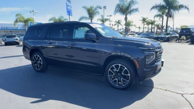 2025 Chevrolet Suburban RST