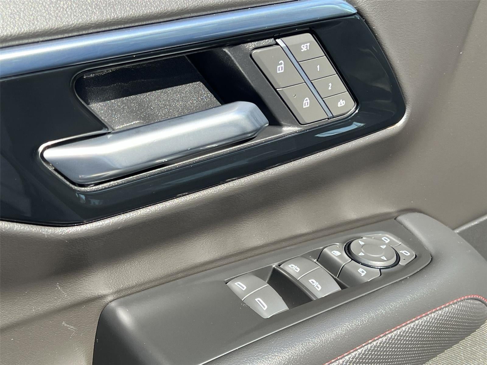 2025 Chevrolet Suburban RST