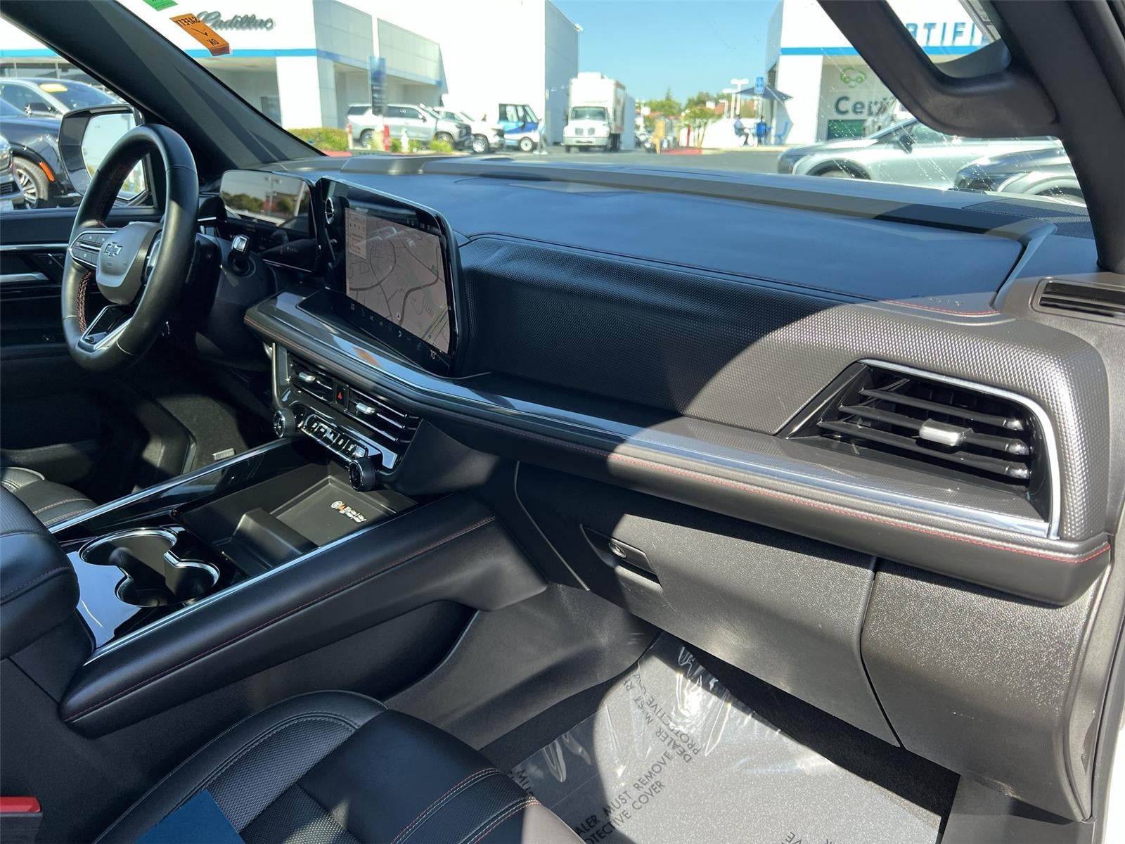 2025 Chevrolet Suburban RST