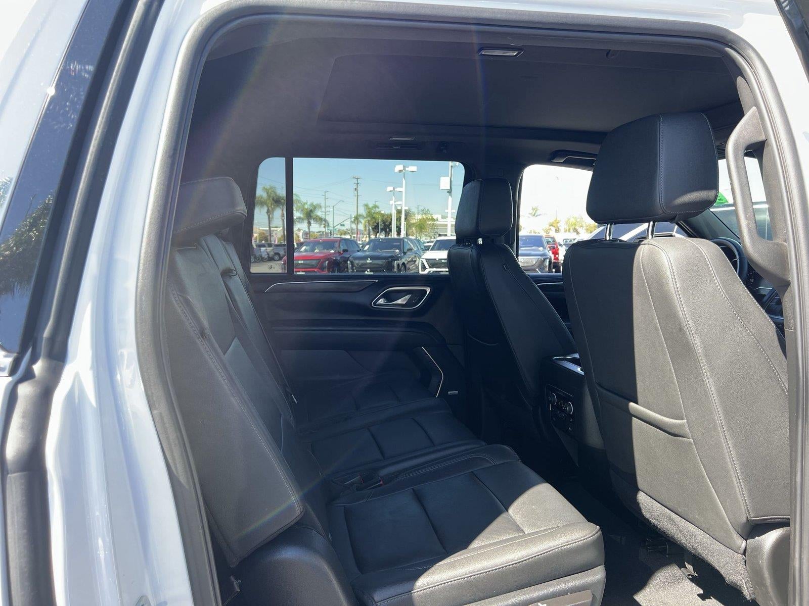 2023 Chevrolet Suburban LT