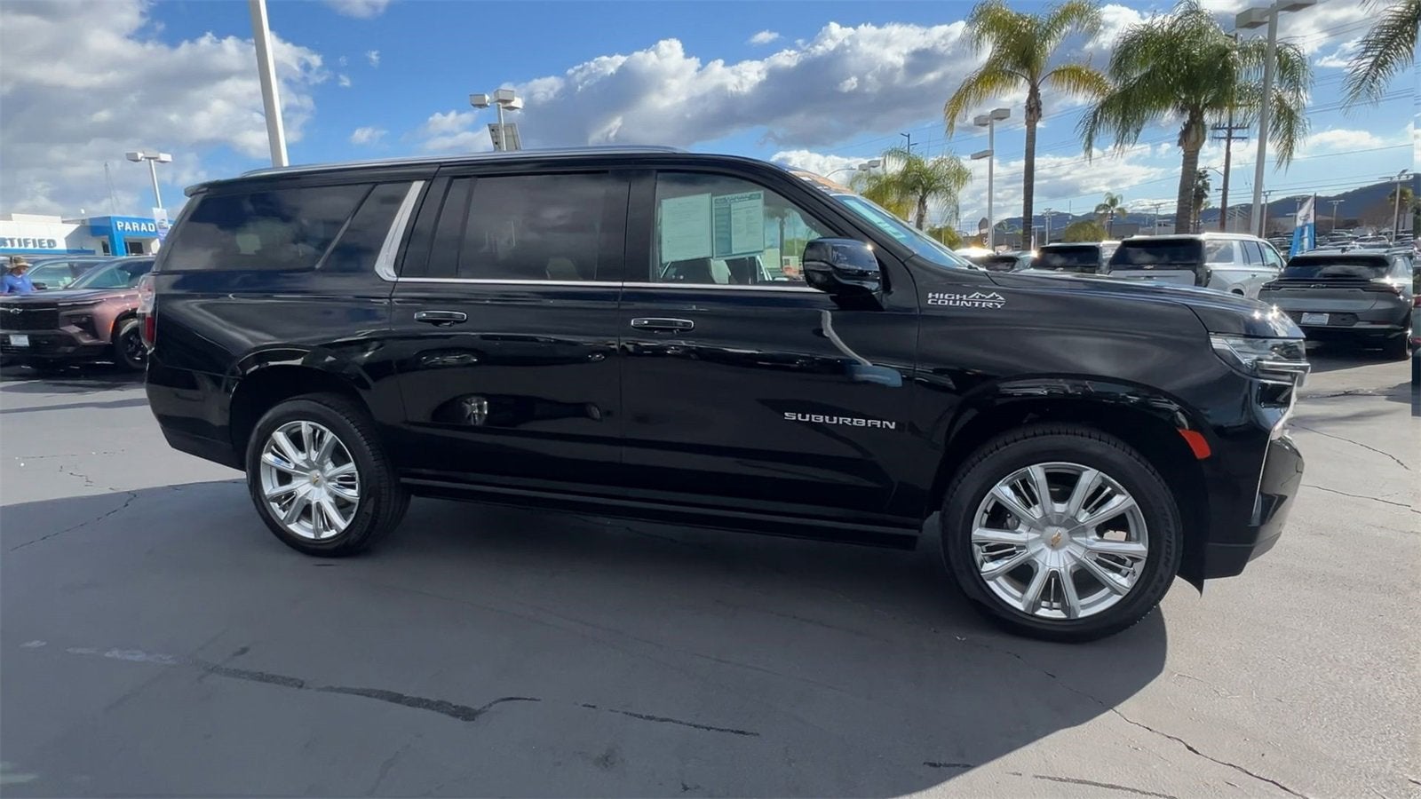 2023 Chevrolet Suburban High Country