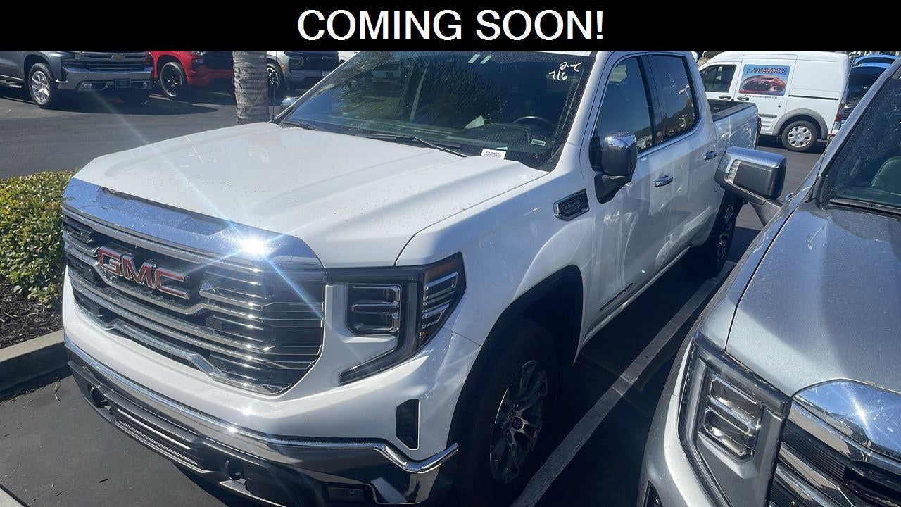 2025 GMC Sierra 1500 SLT