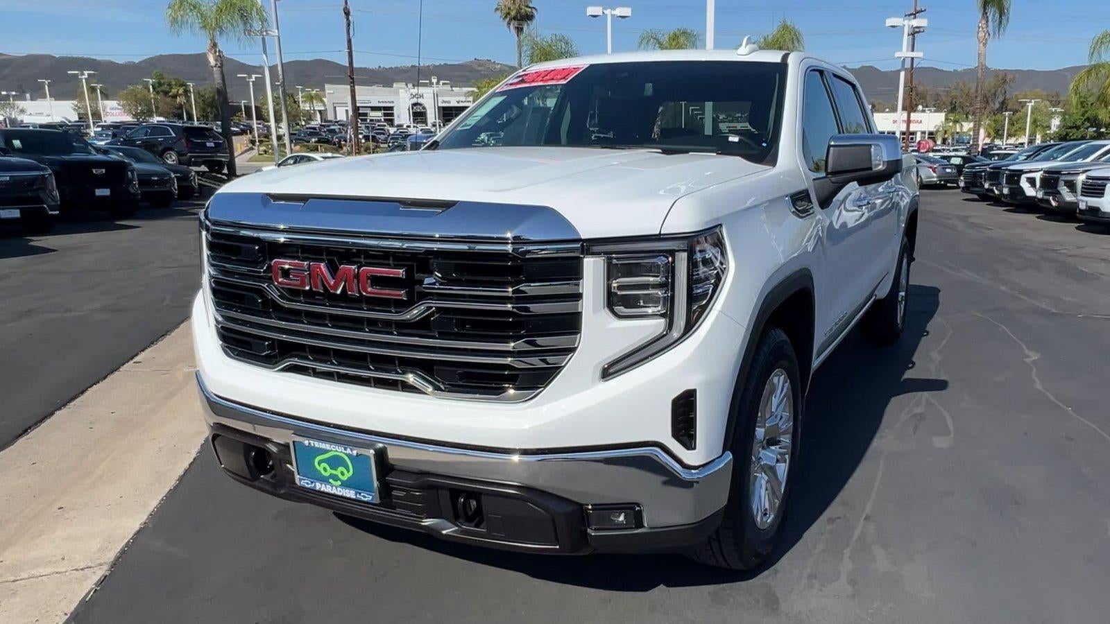 2025 GMC Sierra 1500 SLT