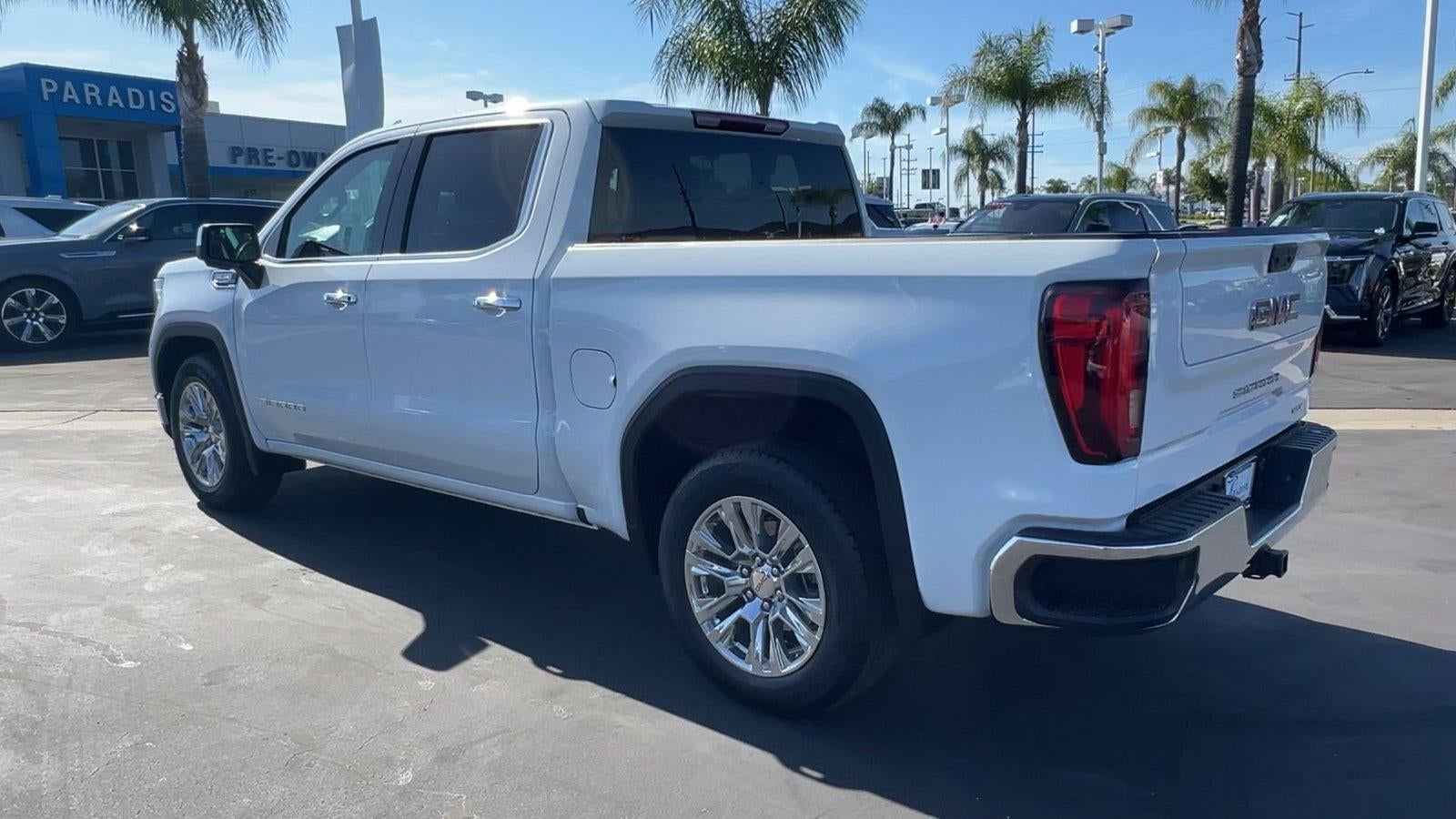 2025 GMC Sierra 1500 SLT