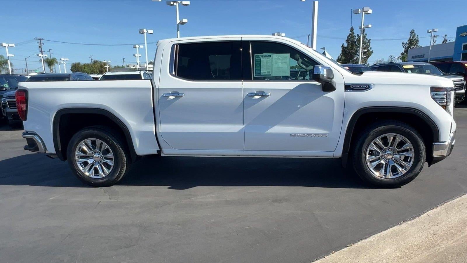 2025 GMC Sierra 1500 SLT
