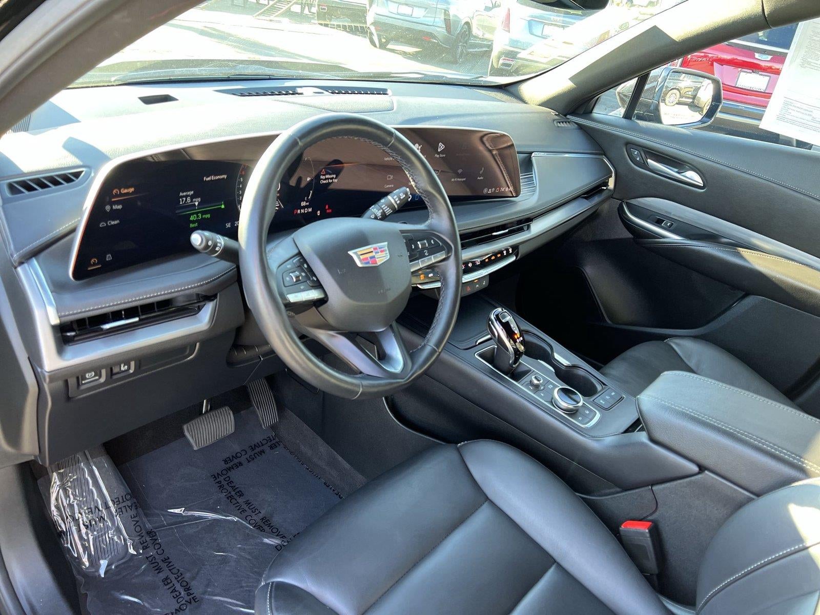 2025 Cadillac XT4 Premium Luxury