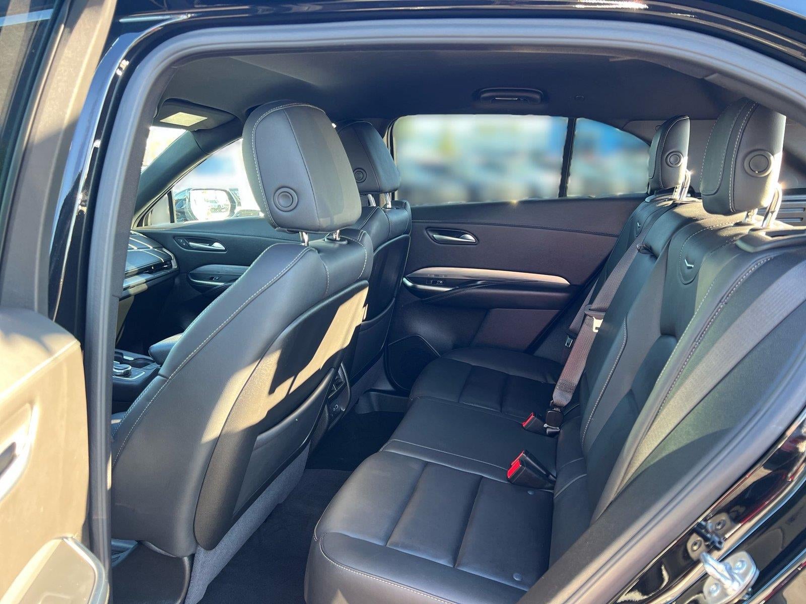 2025 Cadillac XT4 Premium Luxury