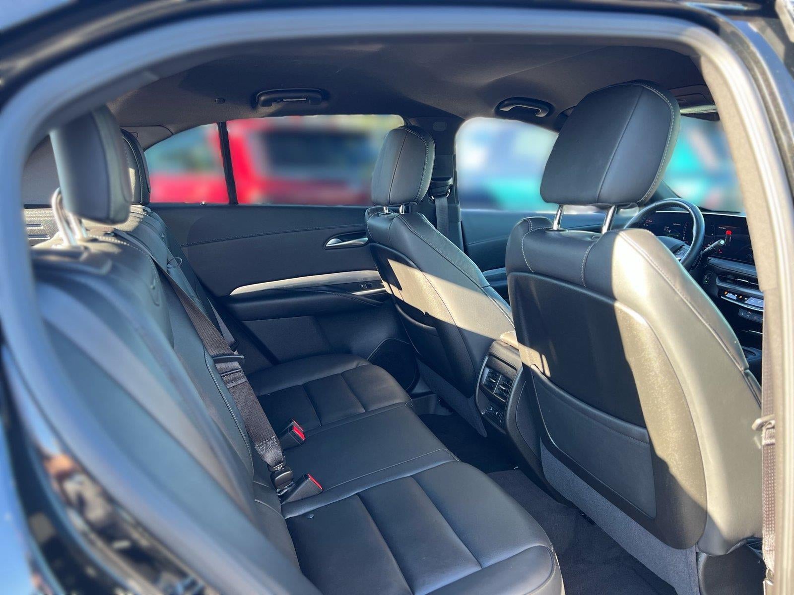 2025 Cadillac XT4 Premium Luxury