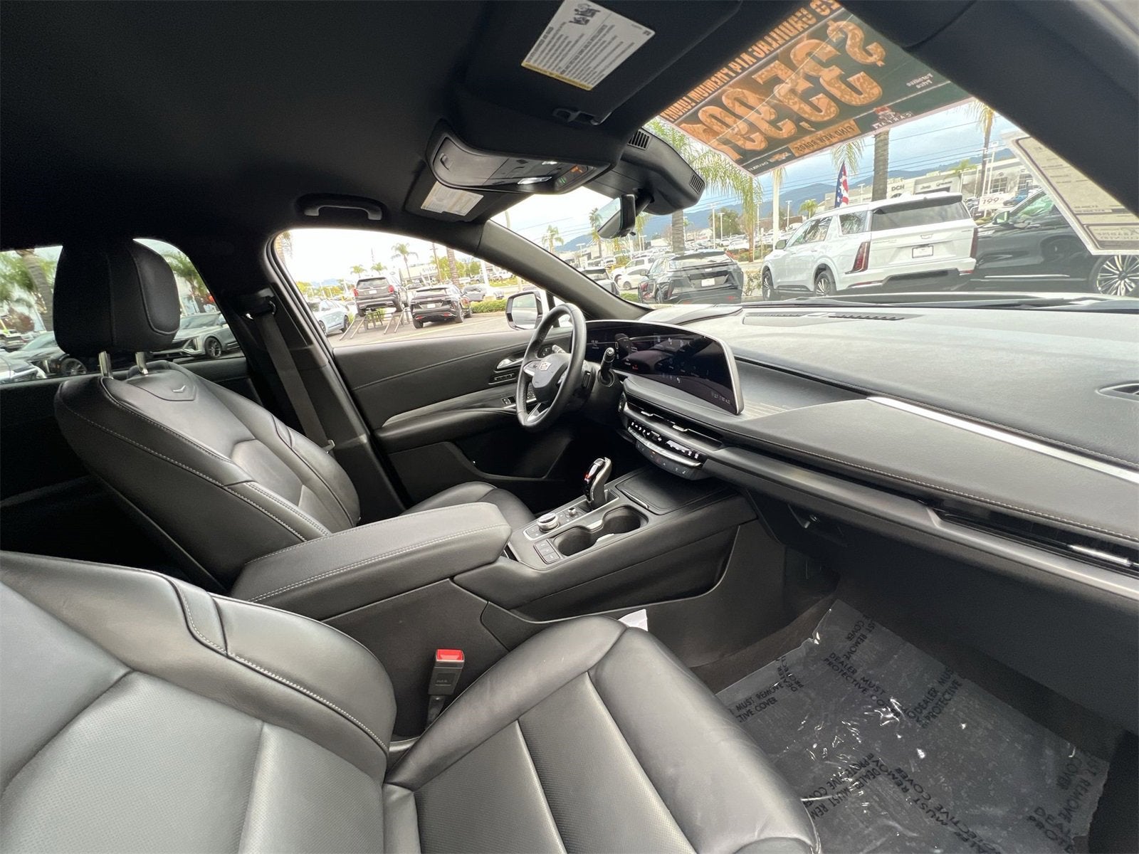 2025 Cadillac XT4 Premium Luxury