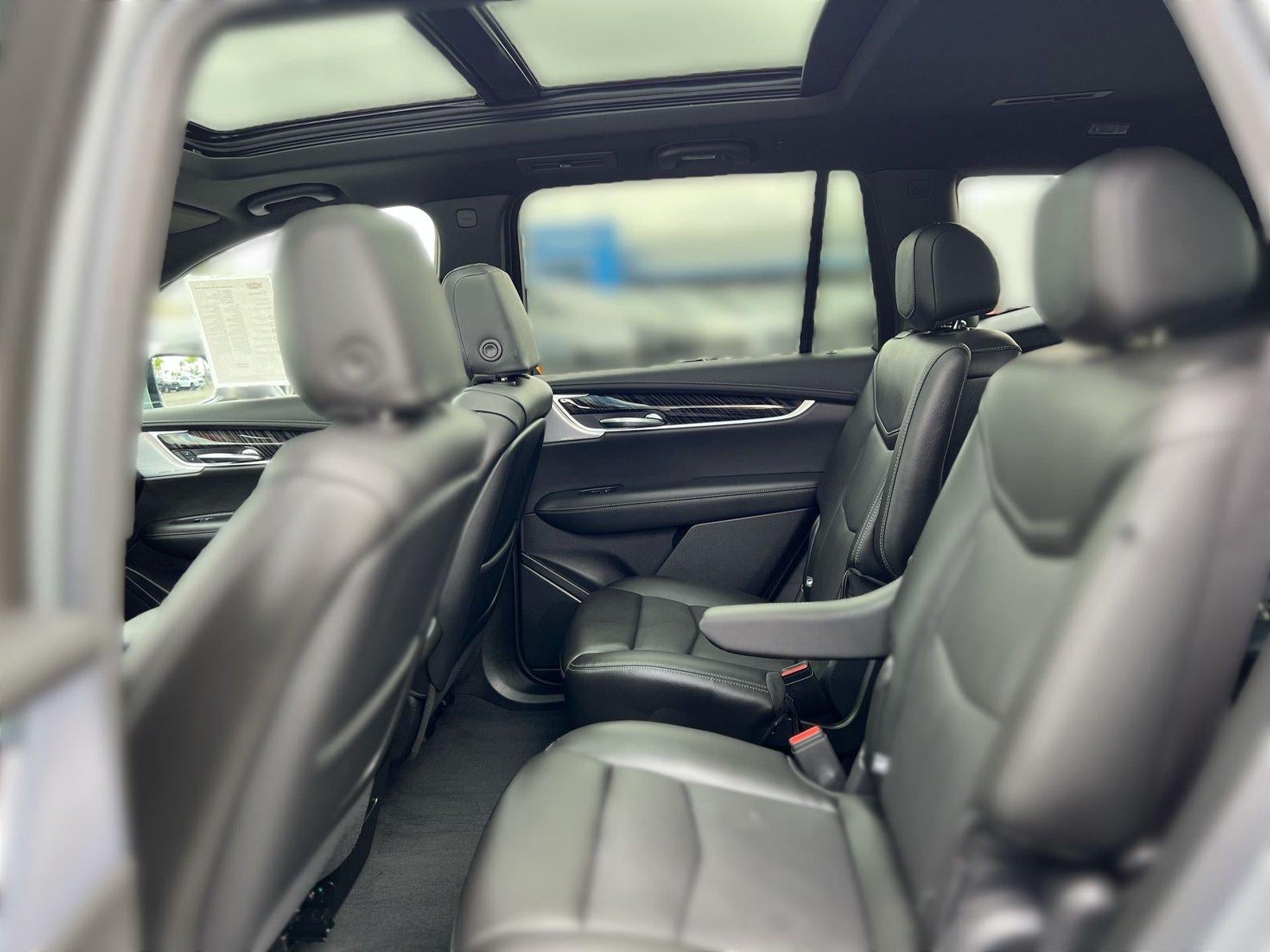 2025 Cadillac XT6 Premium Luxury