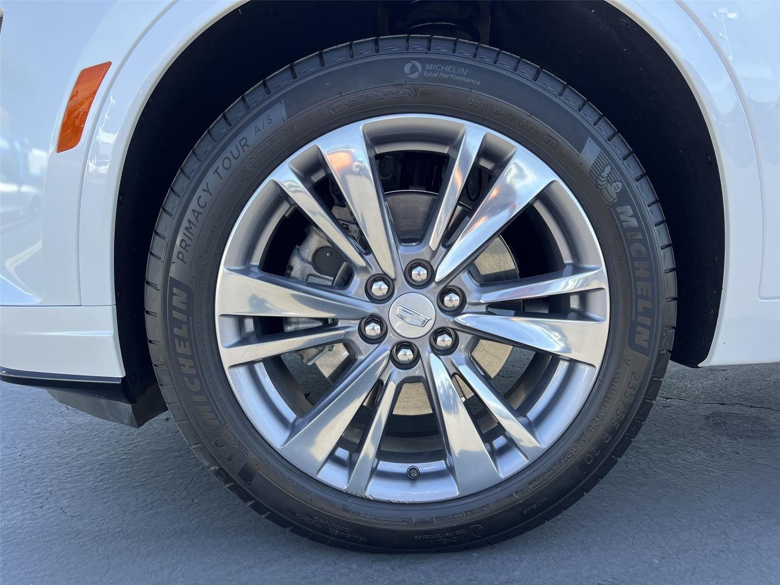 2024 Cadillac XT6 Premium Luxury