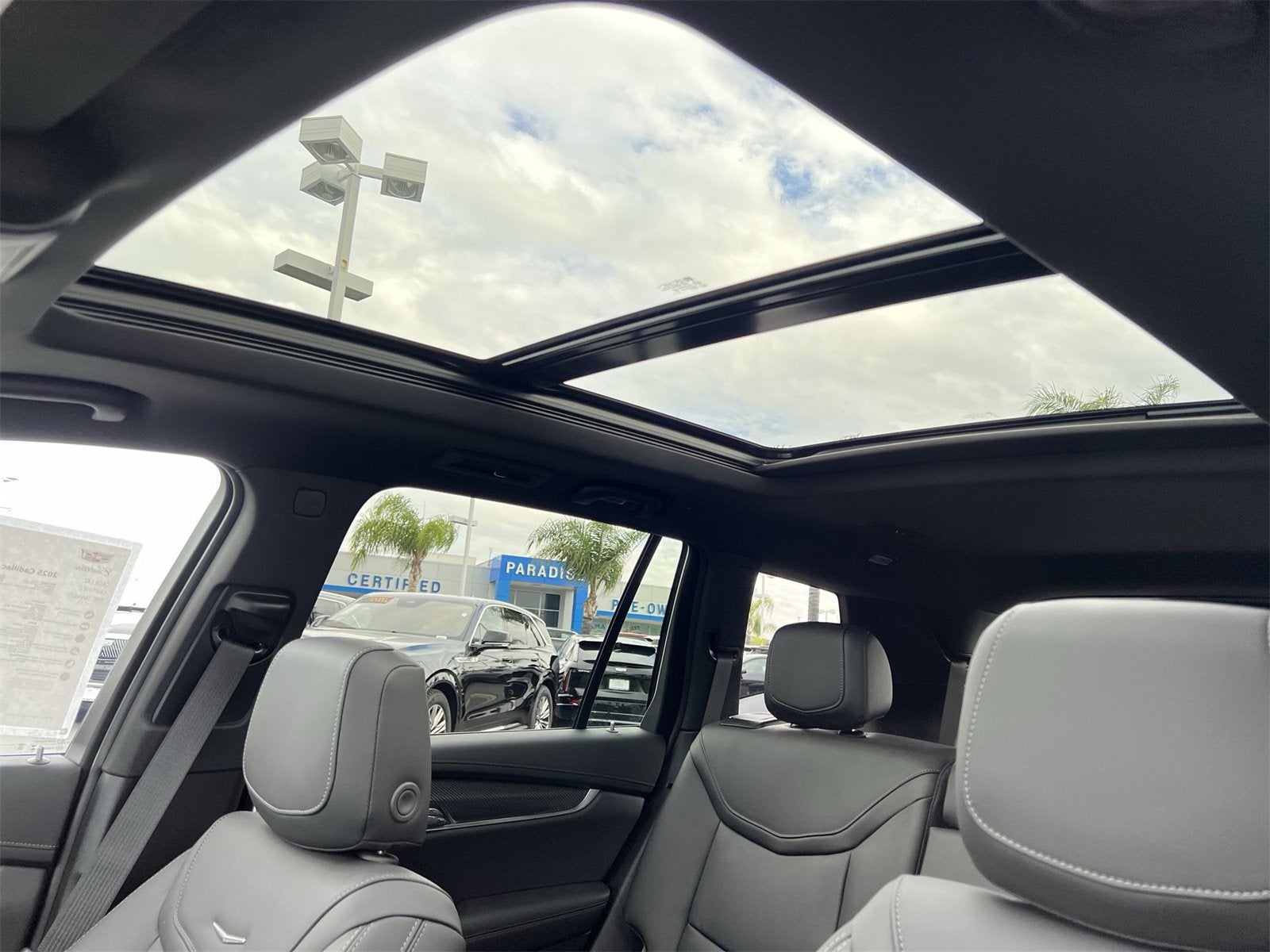 2025 Cadillac XT6 Sport