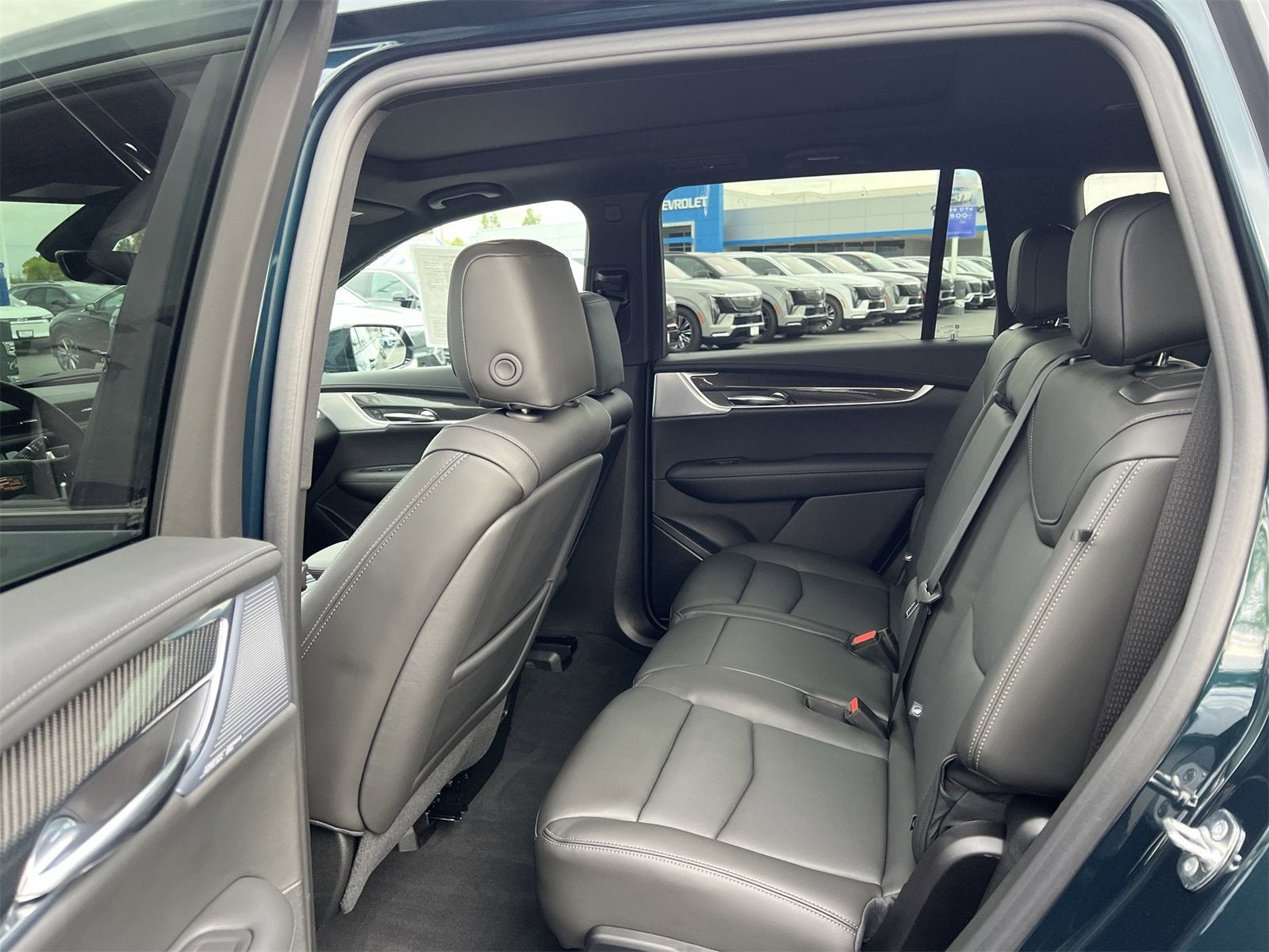 2025 Cadillac XT6 Sport