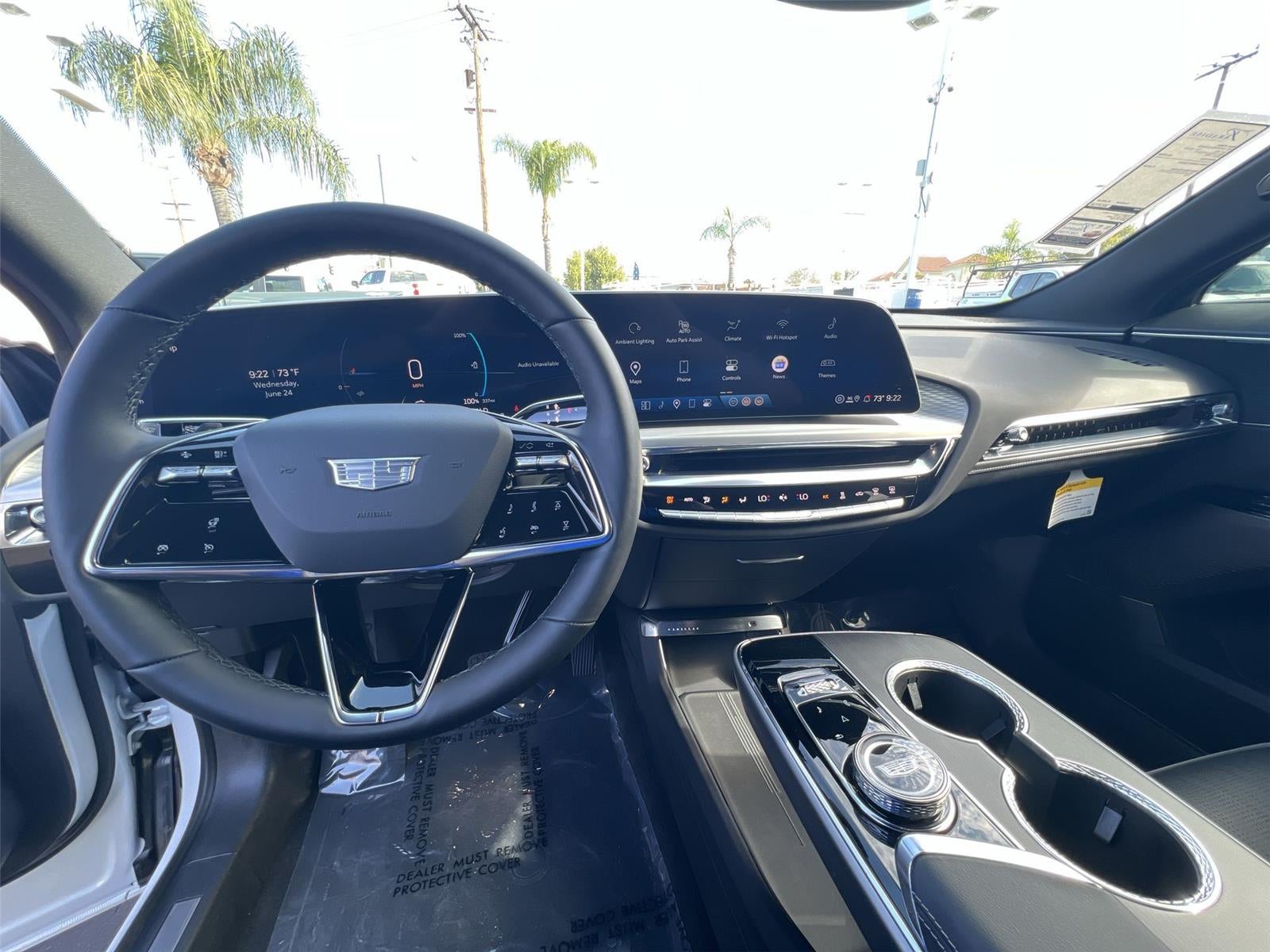 2025 Cadillac LYRIQ Luxury 1