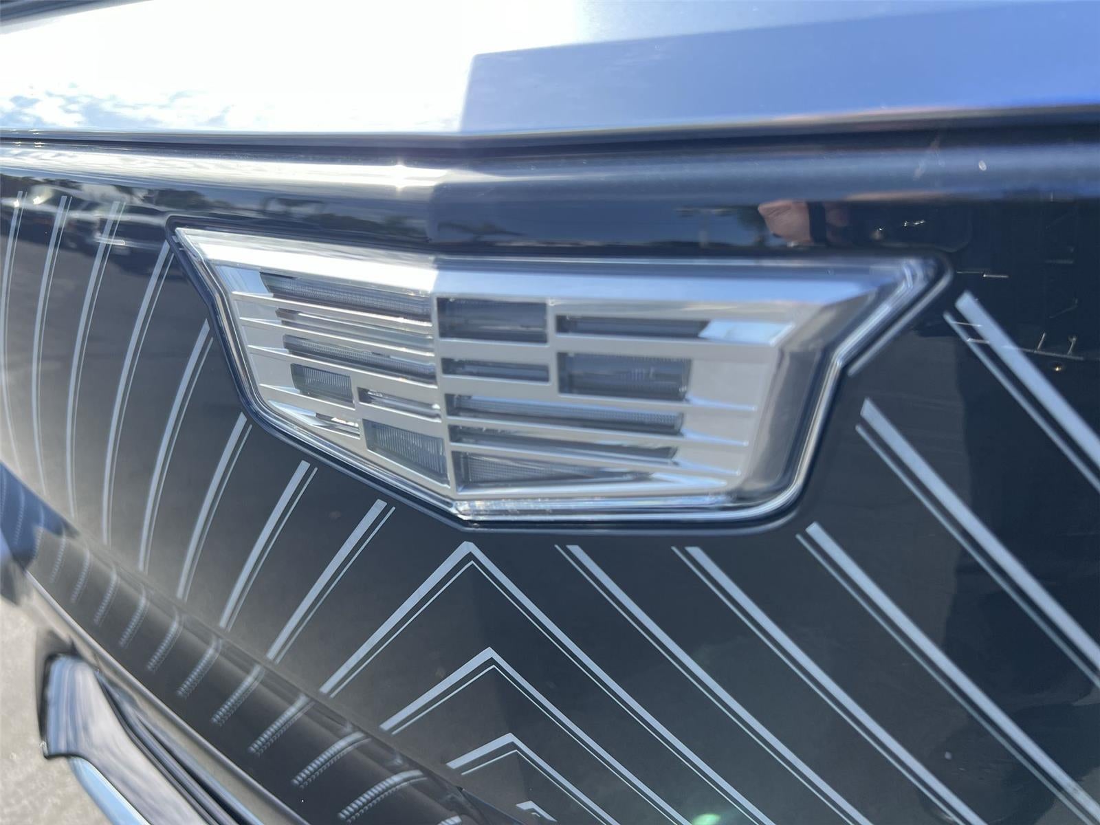 2025 Cadillac LYRIQ Luxury 1