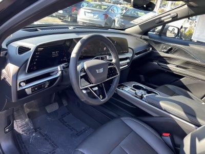 2024 Cadillac LYRIQ Luxury 1