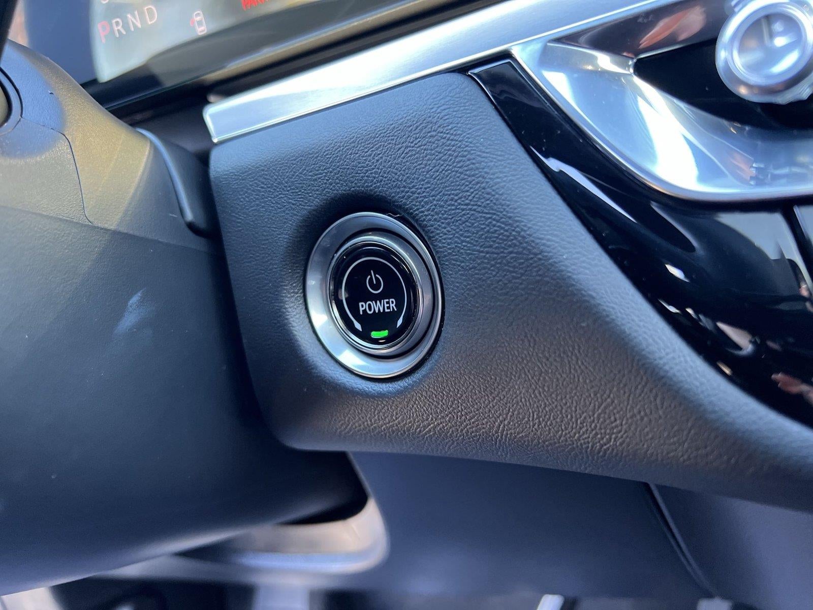 2024 Cadillac LYRIQ Luxury 1