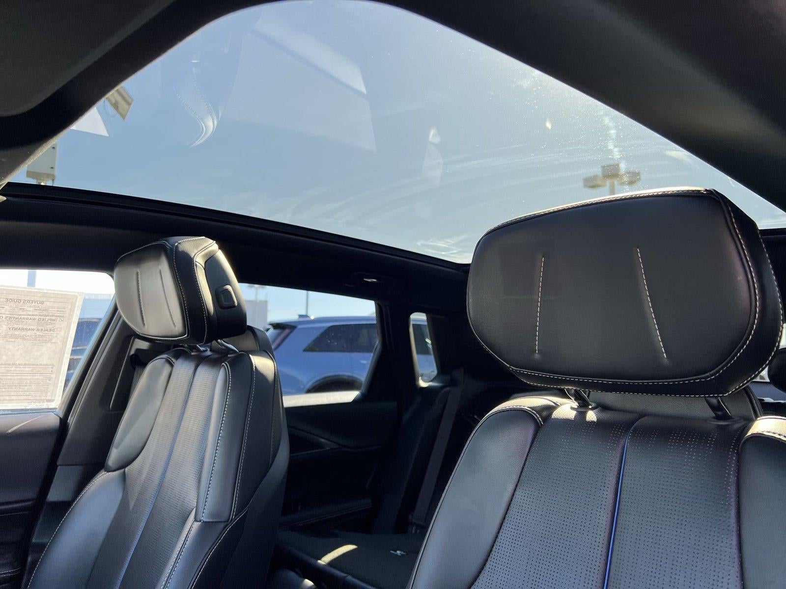 2024 Cadillac LYRIQ Luxury 1