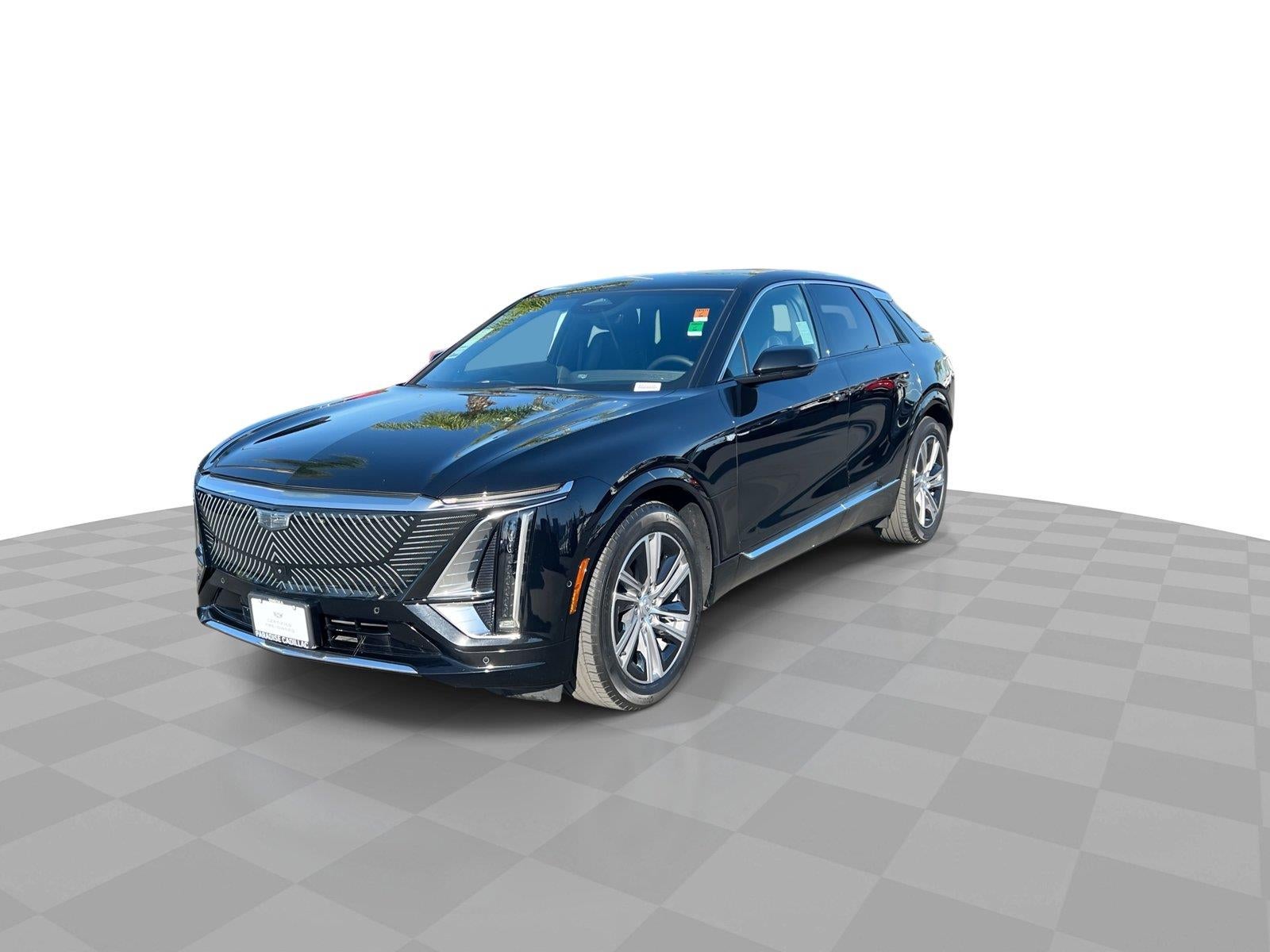 2024 Cadillac LYRIQ Luxury 1