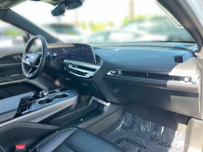 2025 Cadillac LYRIQ Sport 3