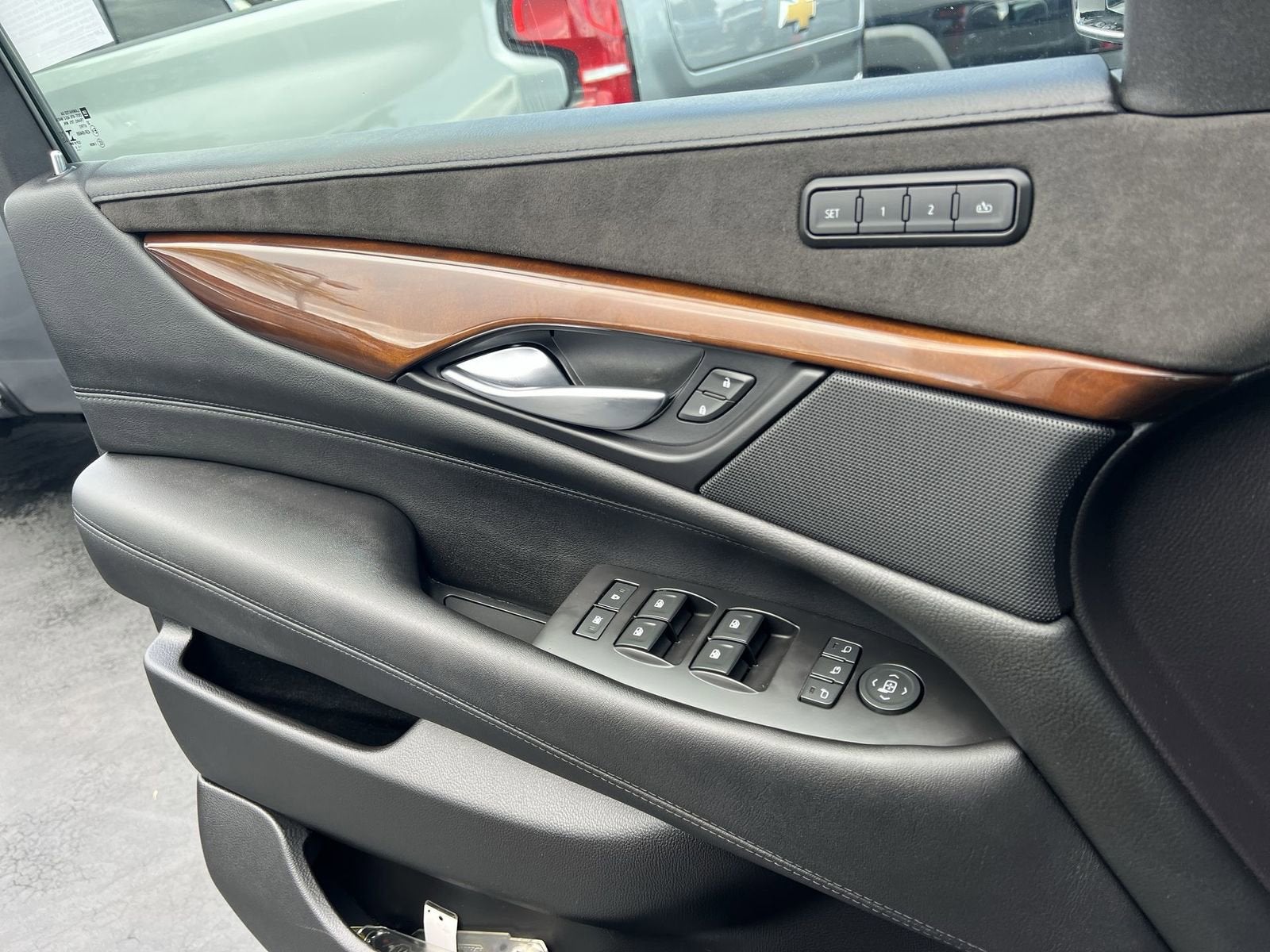 2019 Cadillac Escalade Luxury