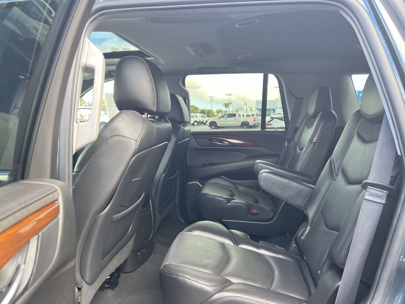 2019 Cadillac Escalade Luxury