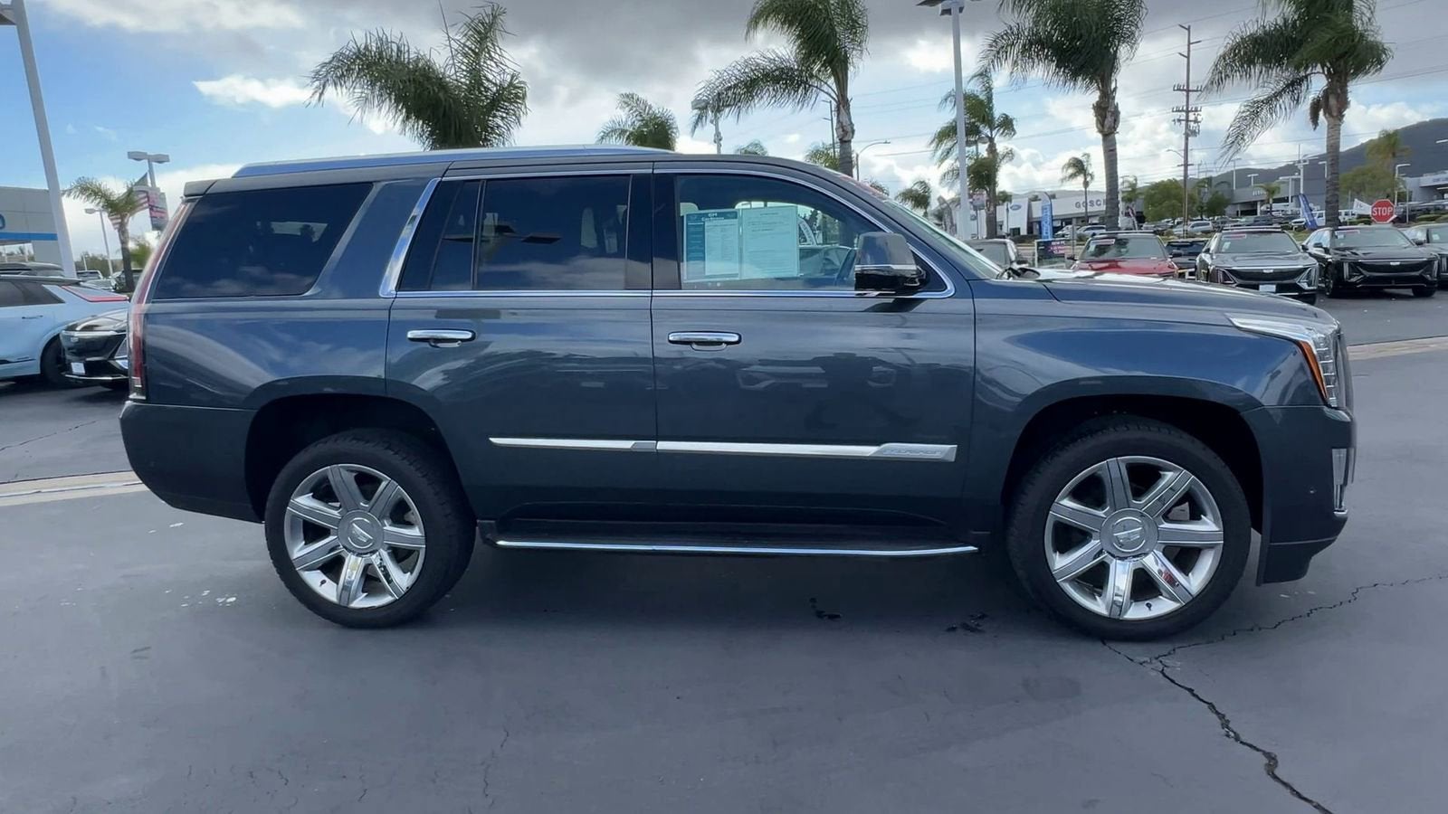 2019 Cadillac Escalade Luxury