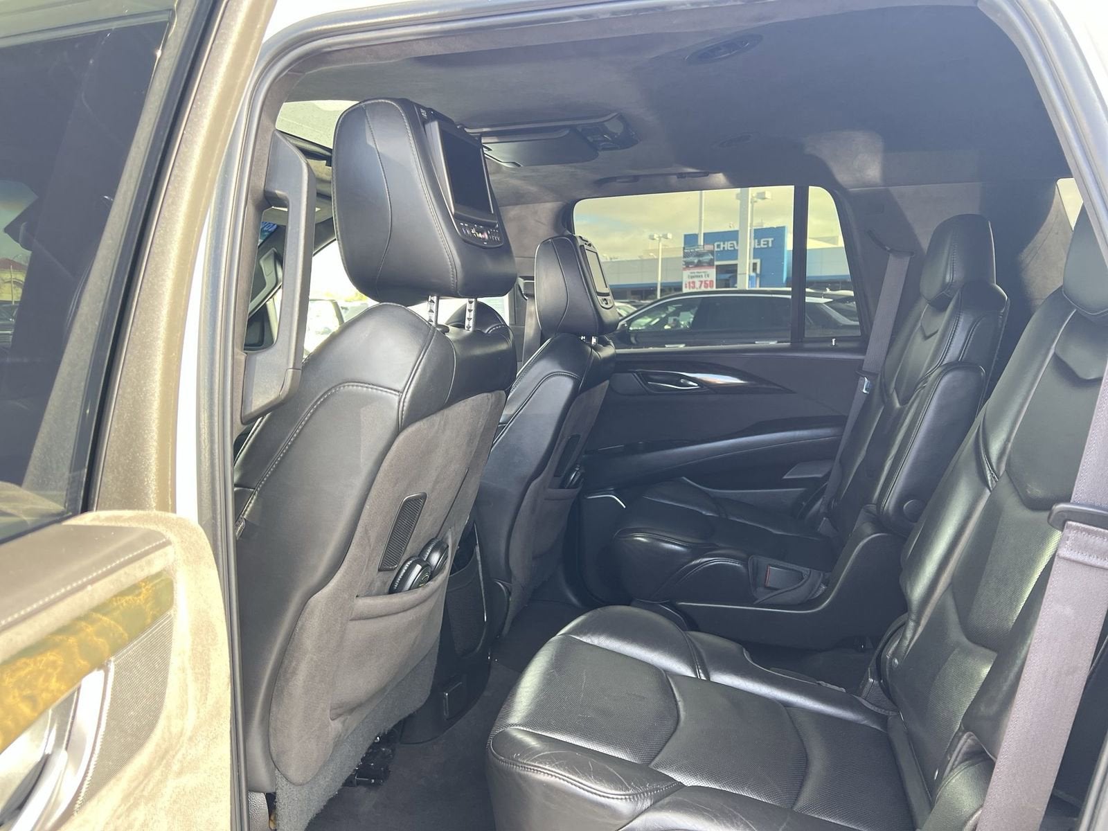 2017 Cadillac Escalade Platinum